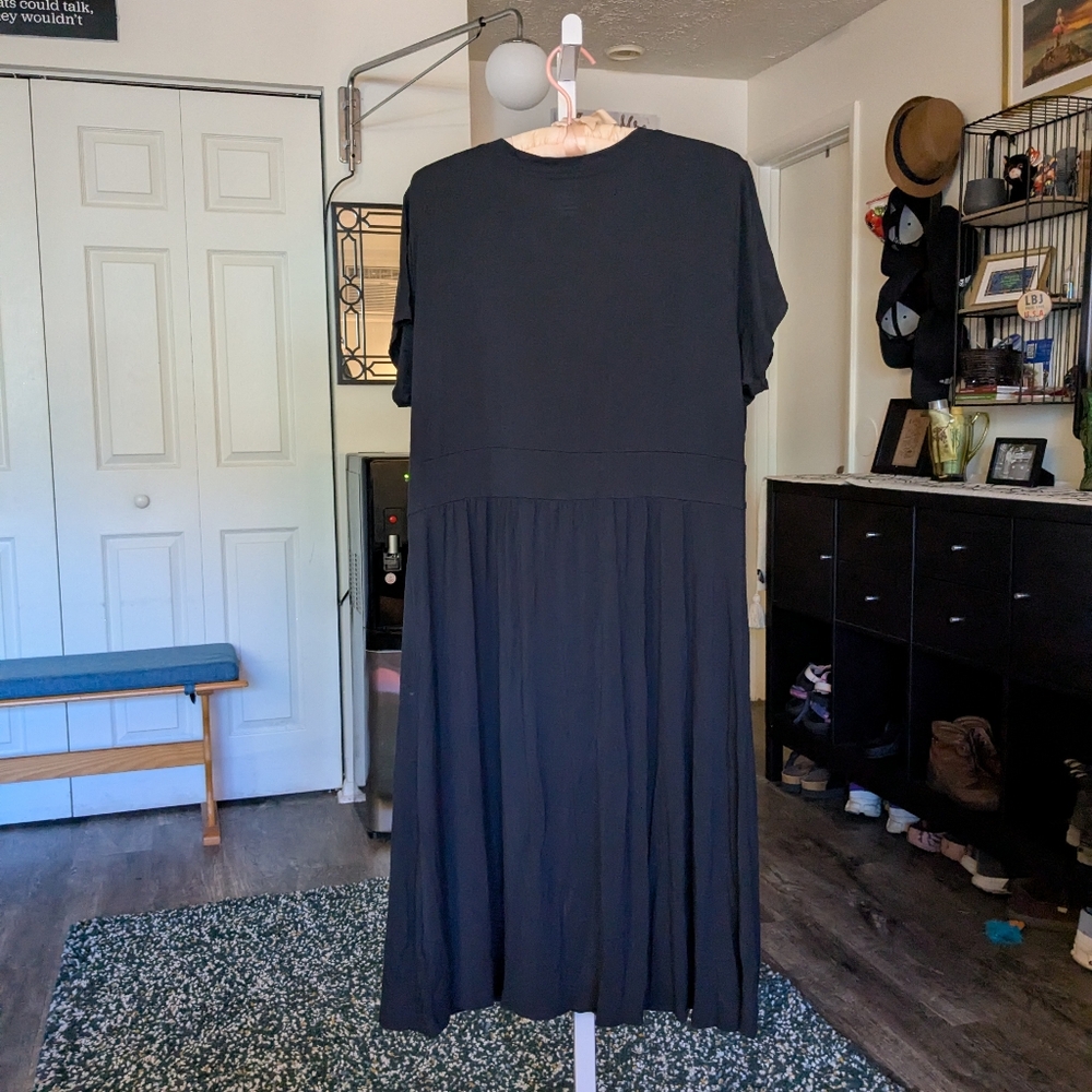 L.L. Bean Black A-line Jersey Dress - Picture 8 of 8